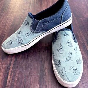 Disney Donald Duck men’s slip on shoes 10.5